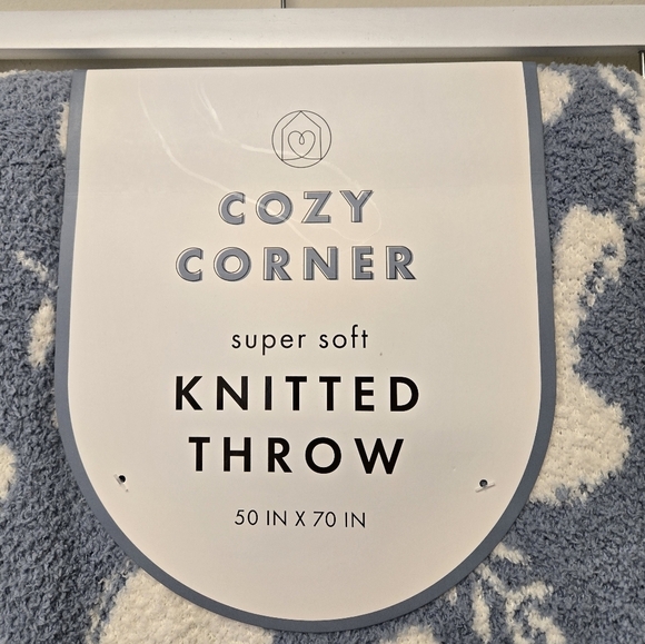 Cozy Corner Mushroom Super Soft Knitted Throw Blanket Blue White - Picture 4 of 5